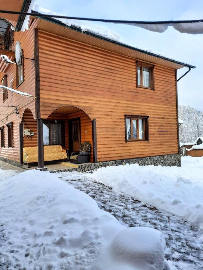 Cottage "Kliverent" Jaremtsje Eksteriør bilde