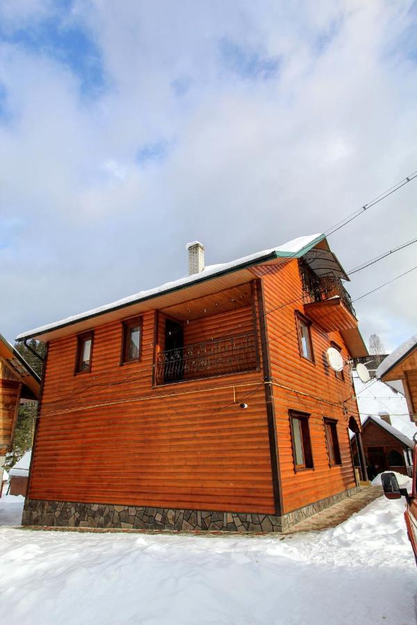 Cottage "Kliverent" Jaremtsje Eksteriør bilde