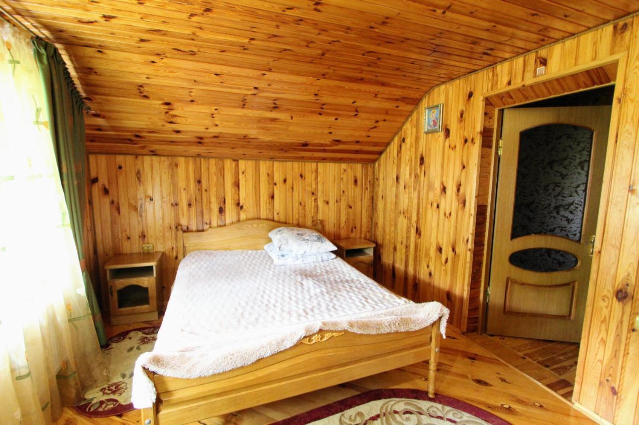 Cottage "Kliverent" Jaremtsje Eksteriør bilde