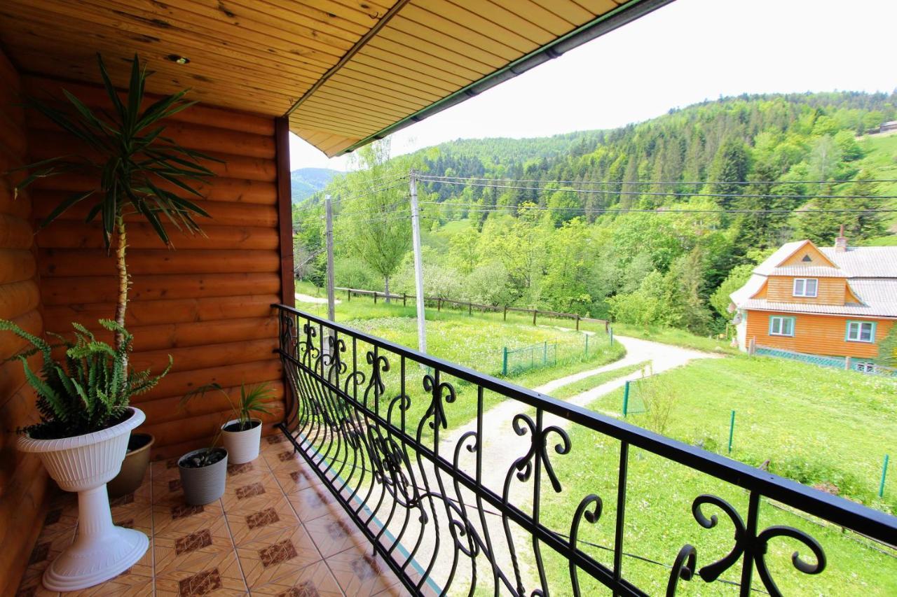 Cottage "Kliverent" Jaremtsje Eksteriør bilde