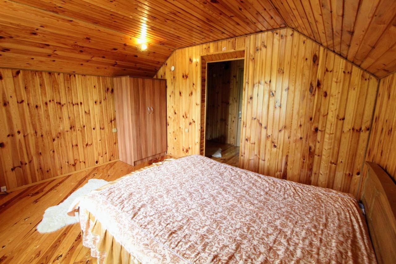 Cottage "Kliverent" Jaremtsje Eksteriør bilde